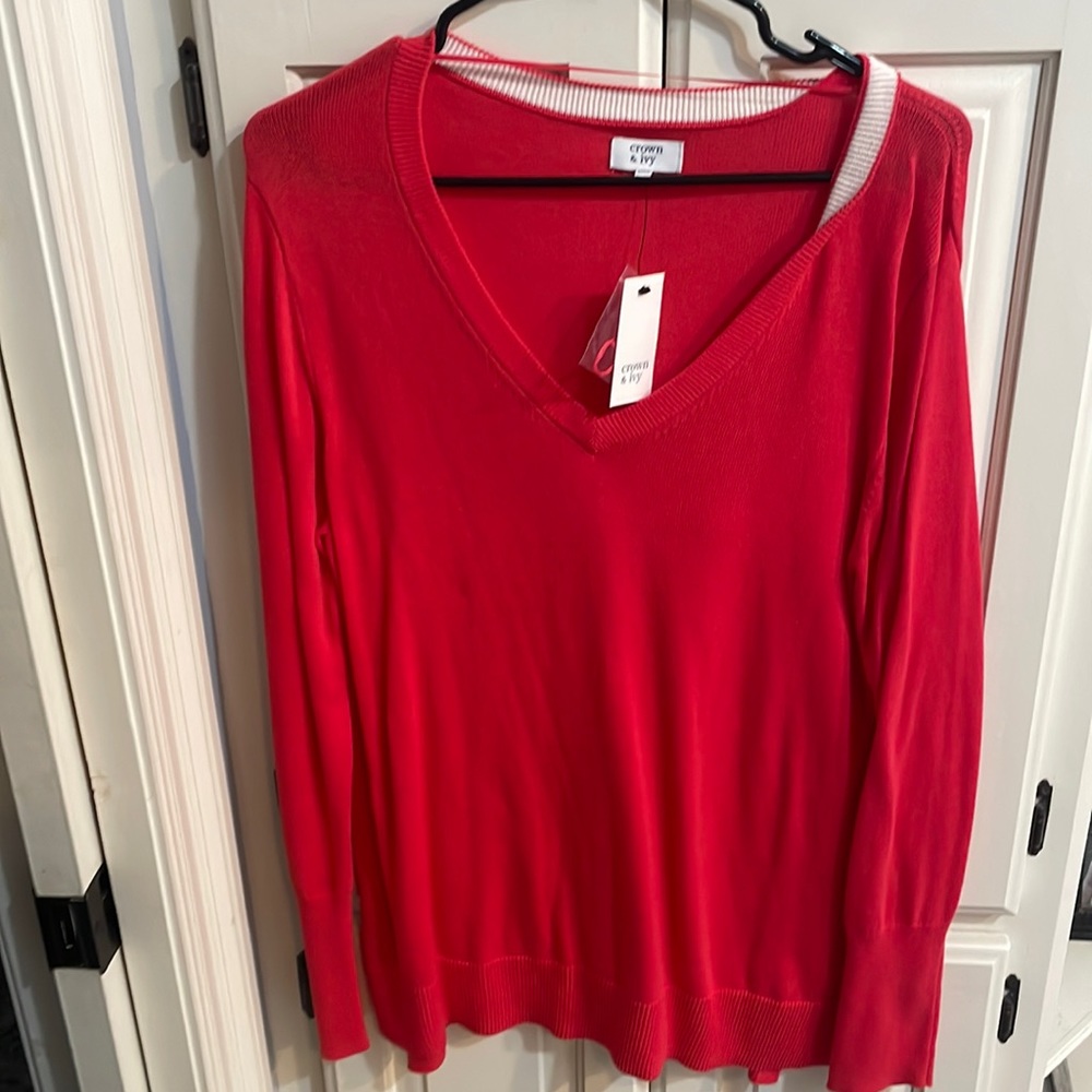 Crown & Ivy sweater pink Large